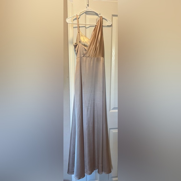 Revelry Maxine Satin Champagne Bridesmaid Dress Size 0 - Picture 3 of 3
